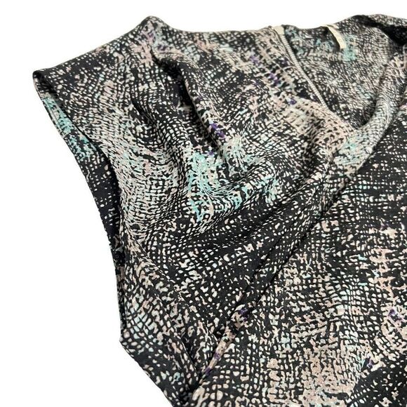 I.R.O XSmallBlack Abstract Print Sleeveless Ruched Side Shift Dress Women’s - Picture 3 of 10